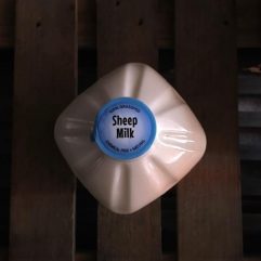 FROZEN Sheep Milk – Plastic