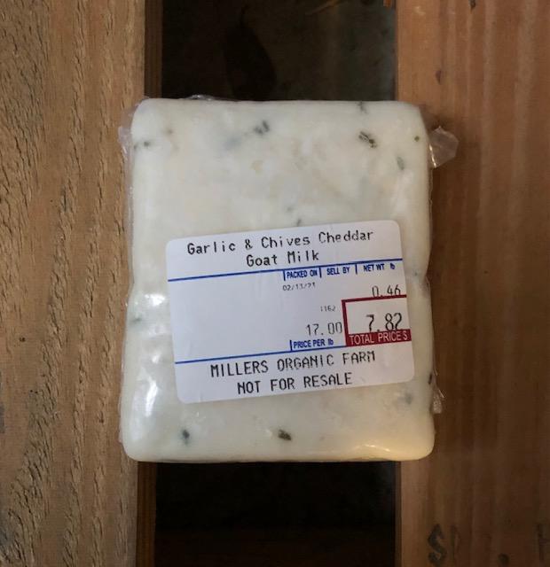 Goat Garlic & Chive Cheddar Cheese – per lb